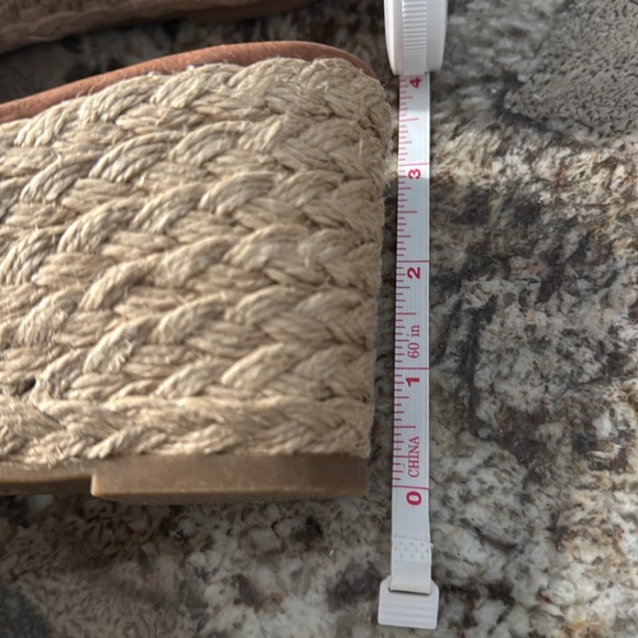 Tommy Bahama navy blue wedges size 9, NWOB. - Picture 3 of 5